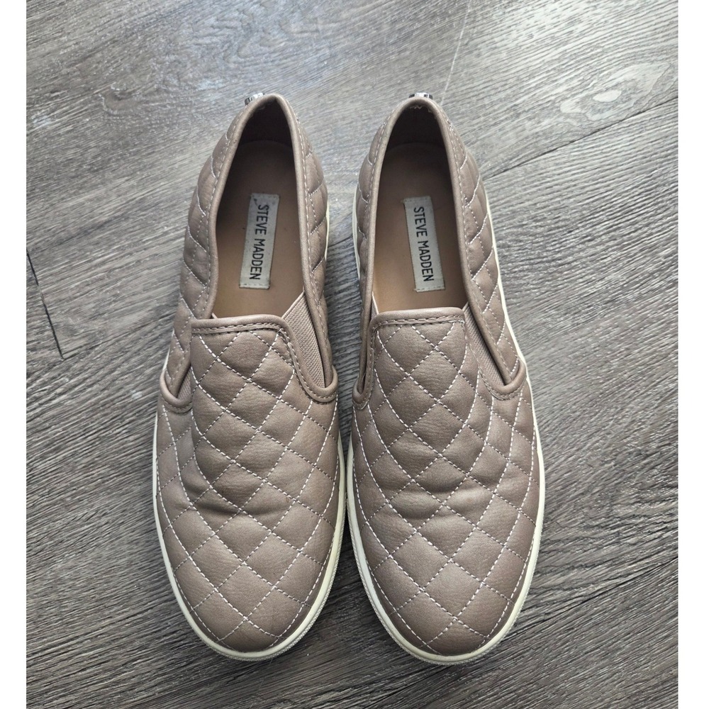 Steve Madden Ecentrcq Sneaker Womens 9 Taupe Quilted Slip On ECENTRCQ. No Box